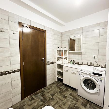 Mirandis Apartments - Comfort & Private Parking Near Coresi Mall Braszów Zewnętrze zdjęcie