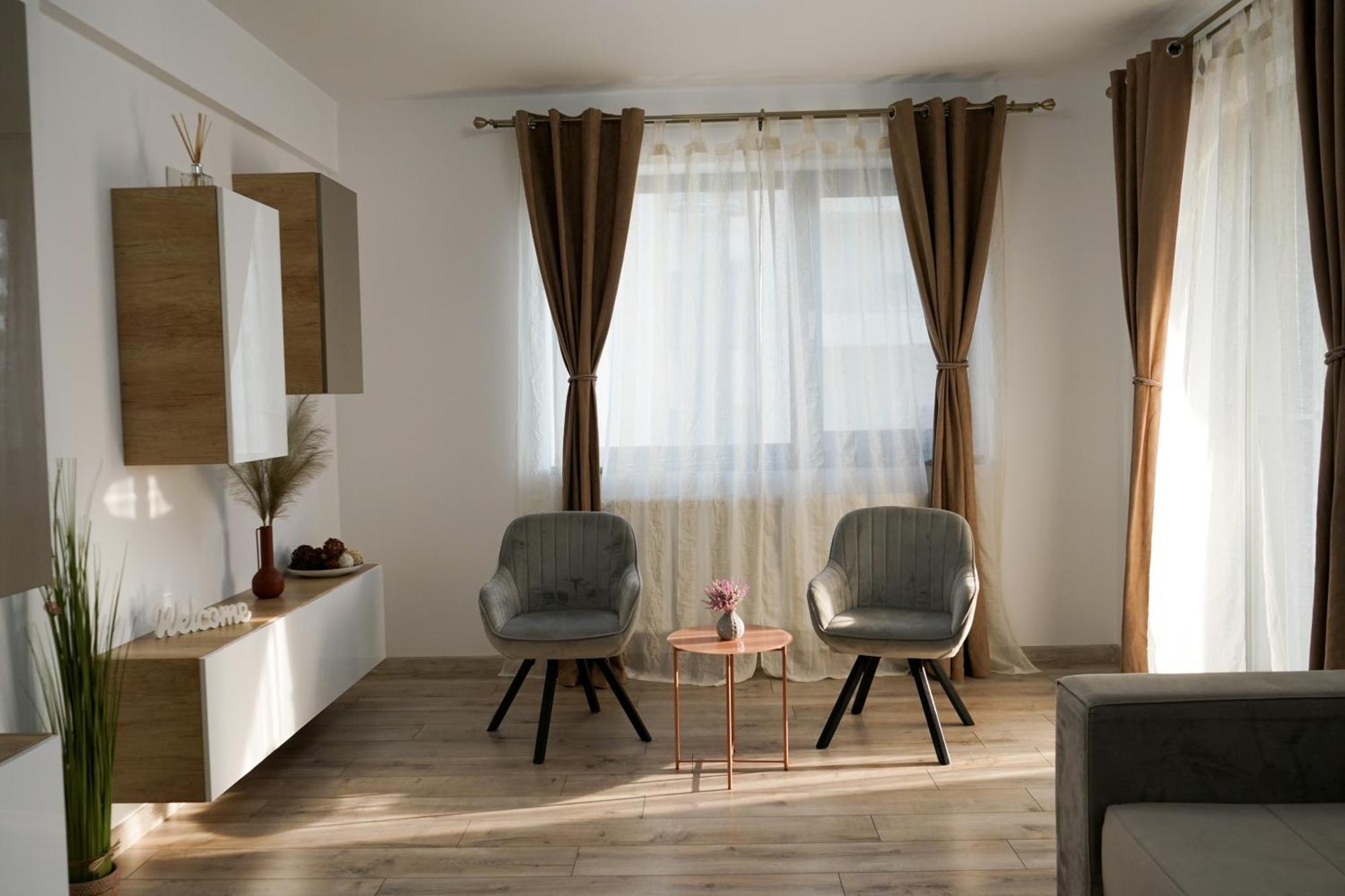 Mirandis Apartments - Comfort & Private Parking Near Coresi Mall Braszów Zewnętrze zdjęcie