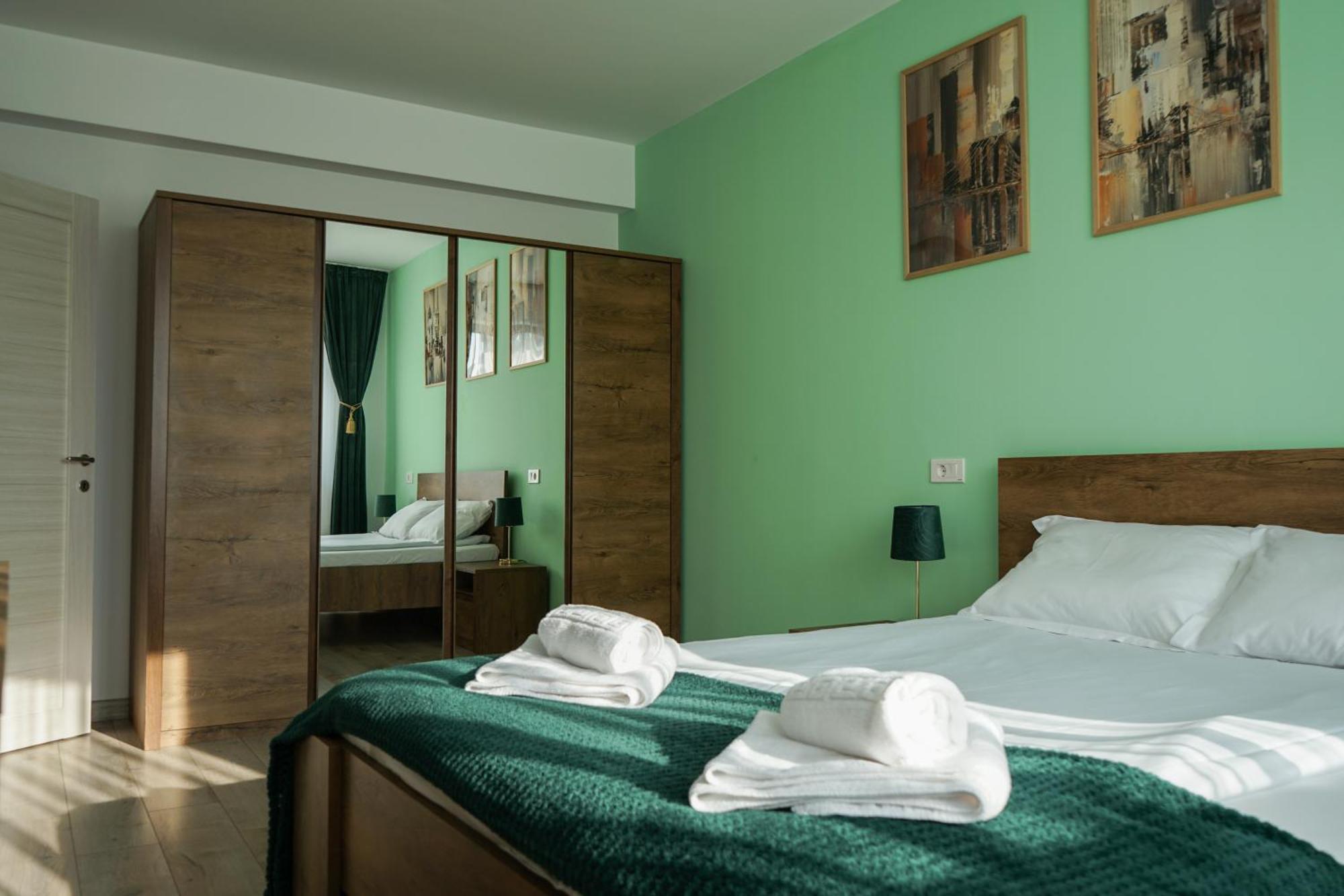 Mirandis Apartments - Comfort & Private Parking Near Coresi Mall Braszów Zewnętrze zdjęcie
