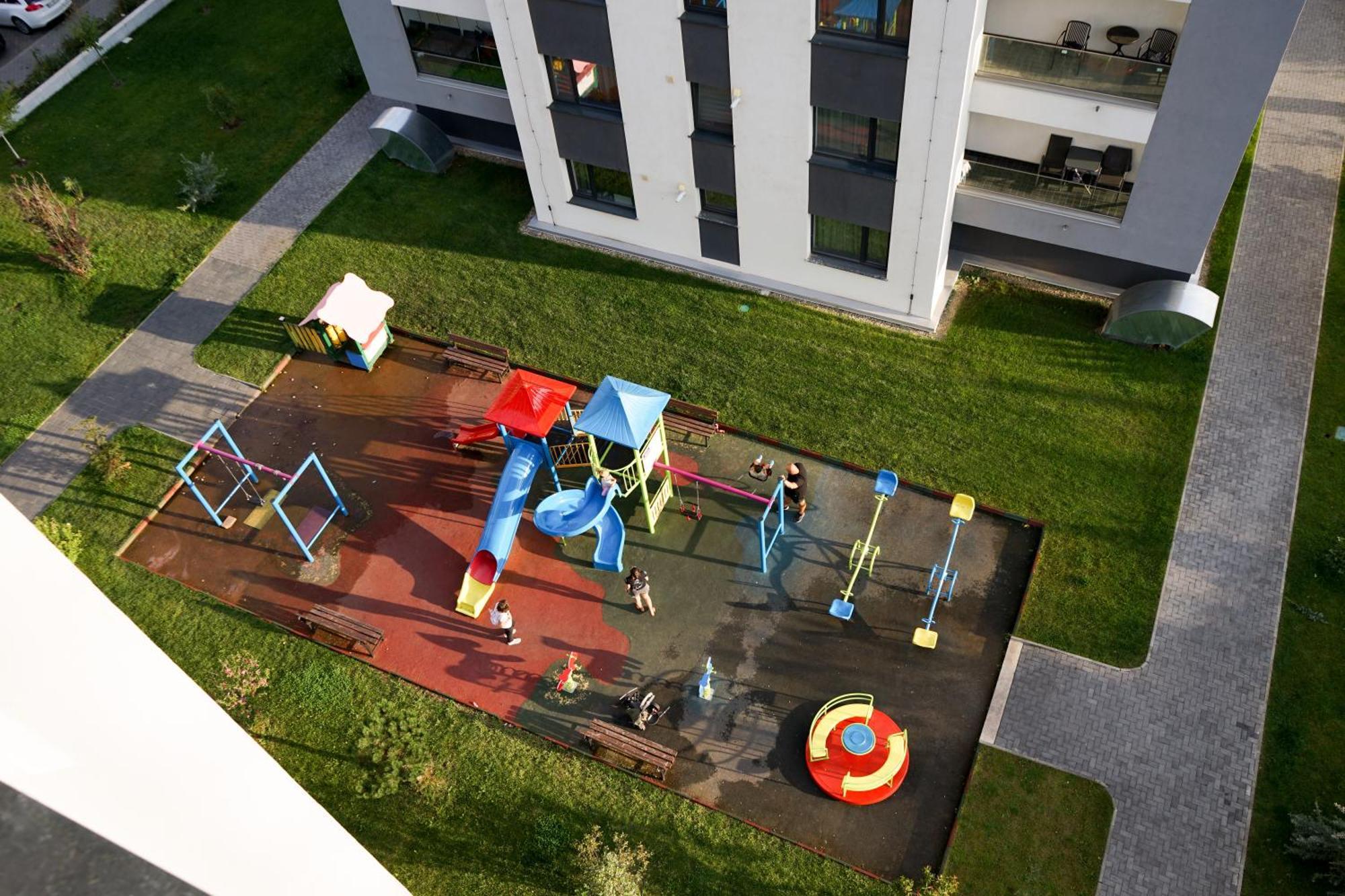 Mirandis Apartments - Comfort & Private Parking Near Coresi Mall Braszów Zewnętrze zdjęcie
