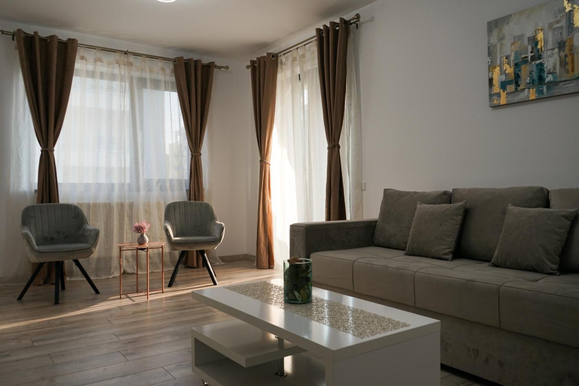 Mirandis Apartments - Comfort & Private Parking Near Coresi Mall Braszów Zewnętrze zdjęcie