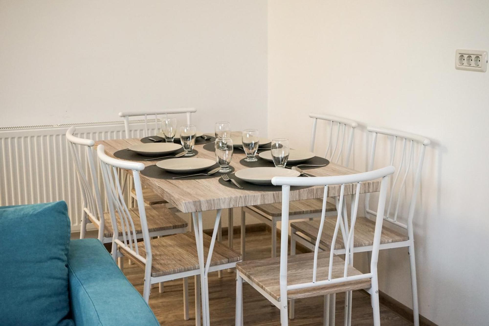 Mirandis Apartments - Comfort & Private Parking Near Coresi Mall Braszów Zewnętrze zdjęcie