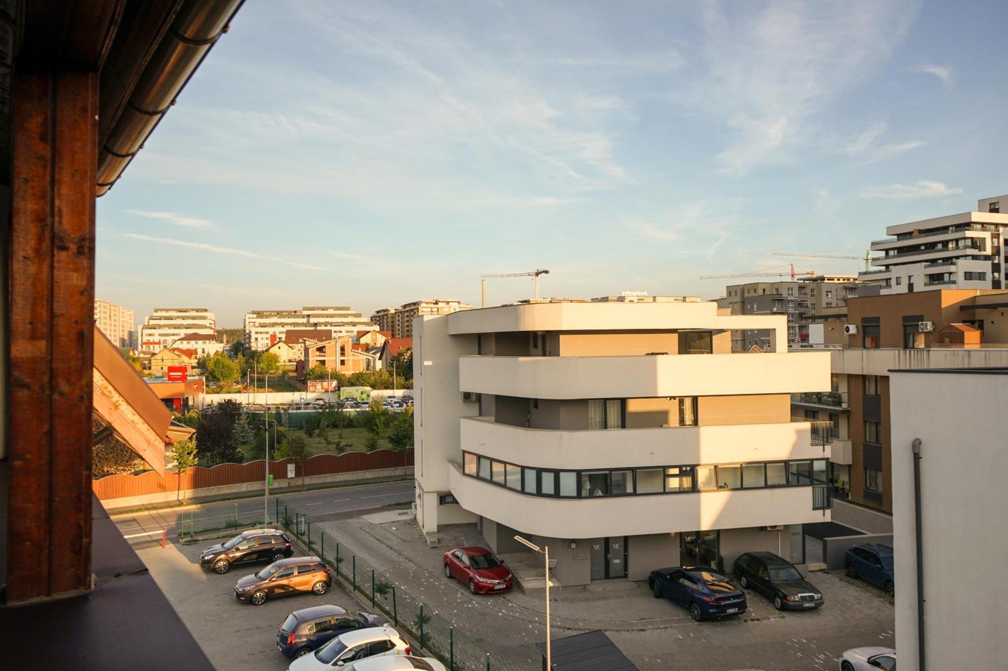 Mirandis Apartments - Comfort & Private Parking Near Coresi Mall Braszów Zewnętrze zdjęcie