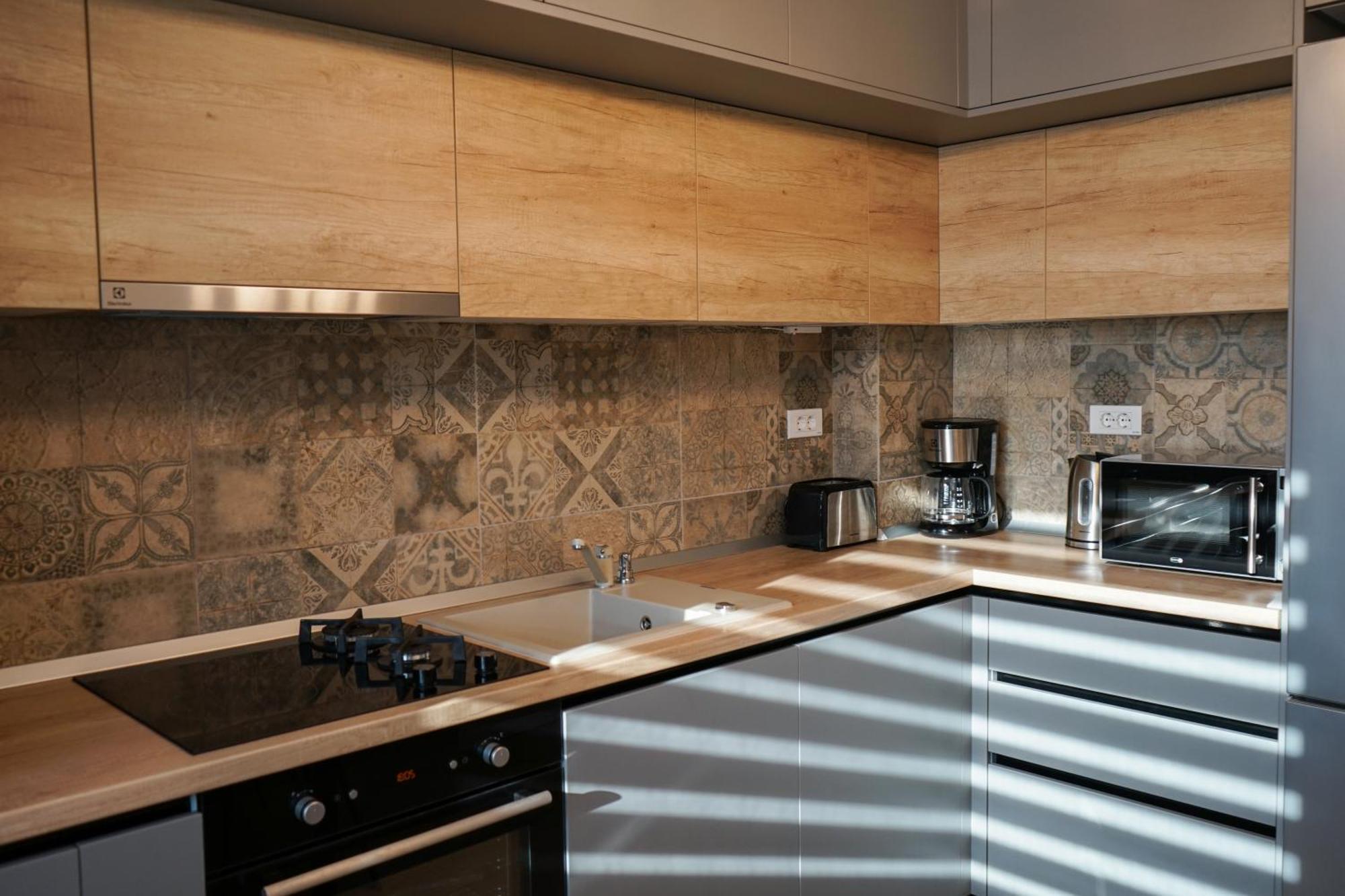 Mirandis Apartments - Comfort & Private Parking Near Coresi Mall Braszów Zewnętrze zdjęcie